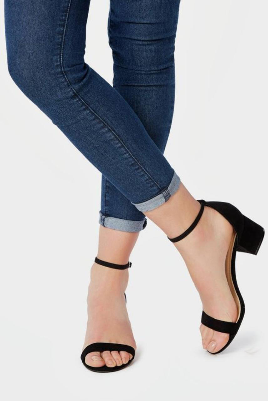 Comfortable and stylish: Pick the right heels for your workplace - Times of  India